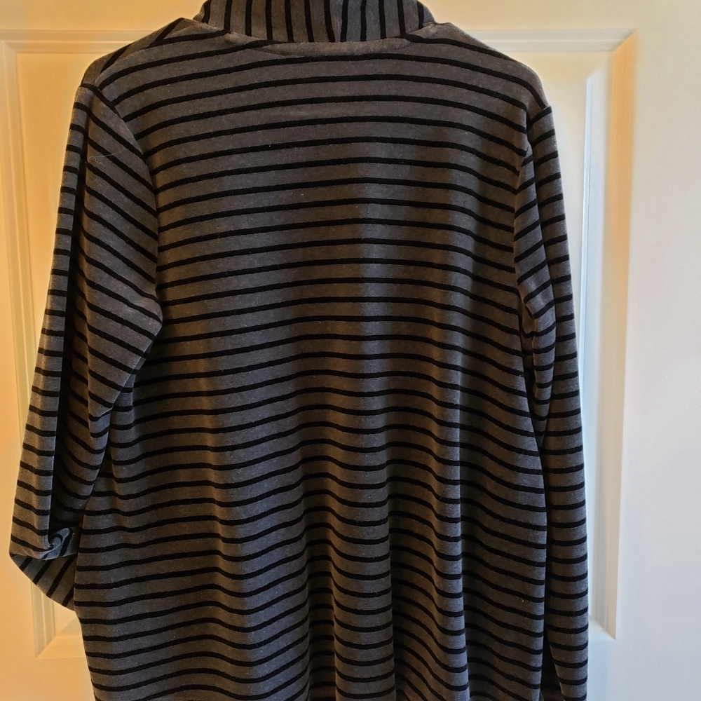 Cardigan with side pockets